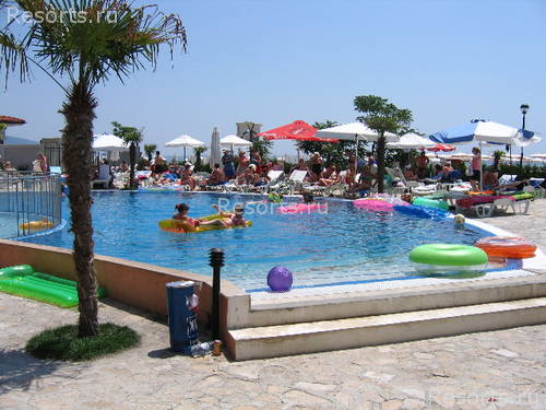 Fiesta Beach Hotel 10